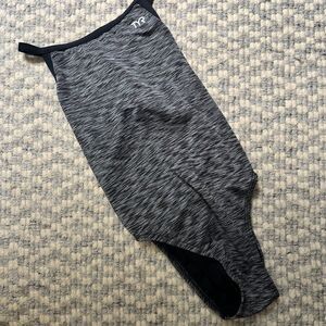 𝅺WOMAN'S TYR One Piece Swimsuit Black and White Size Extra Small